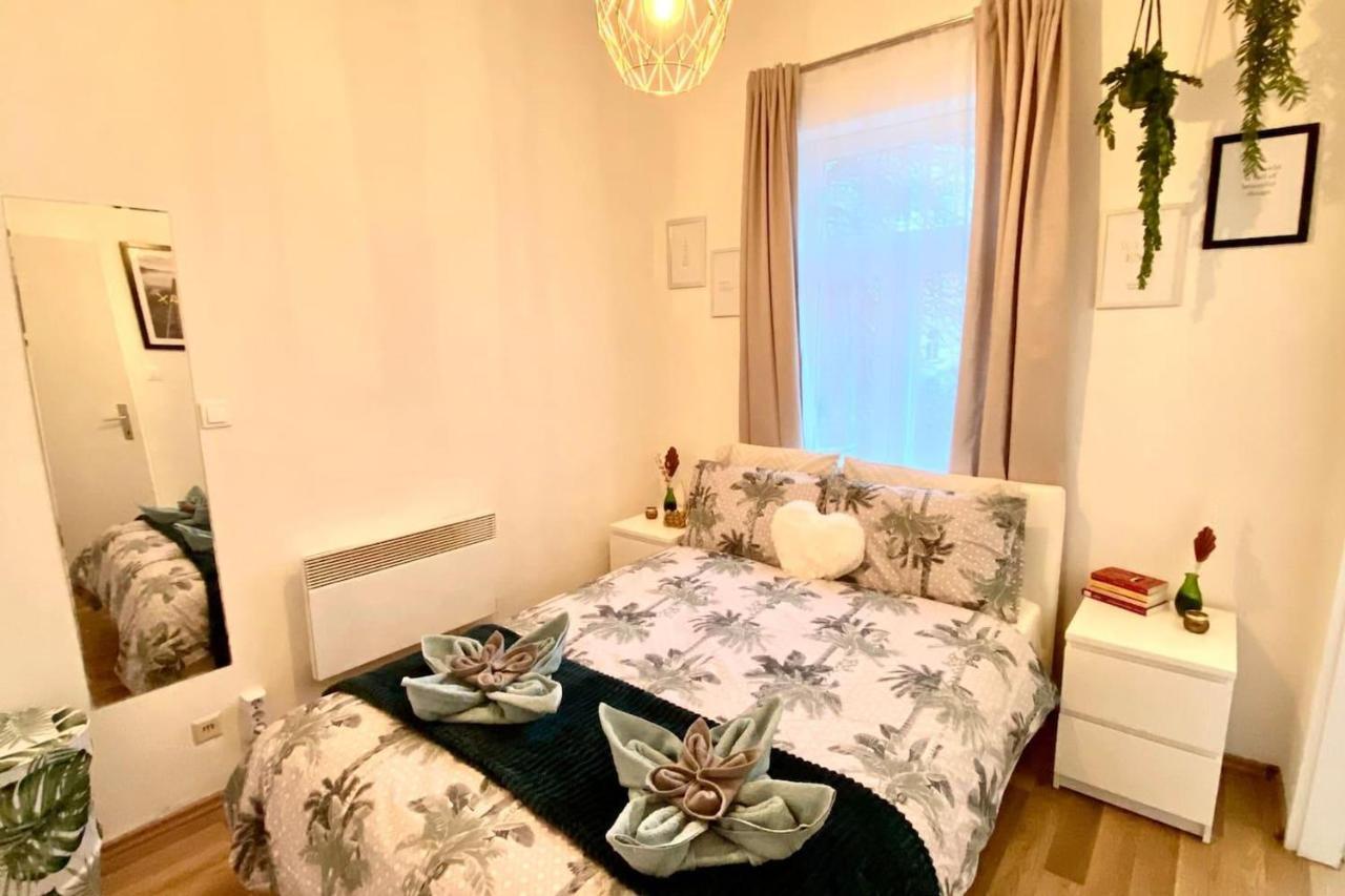 Amazonian Jungle Apartment In 비엔나 외부 사진