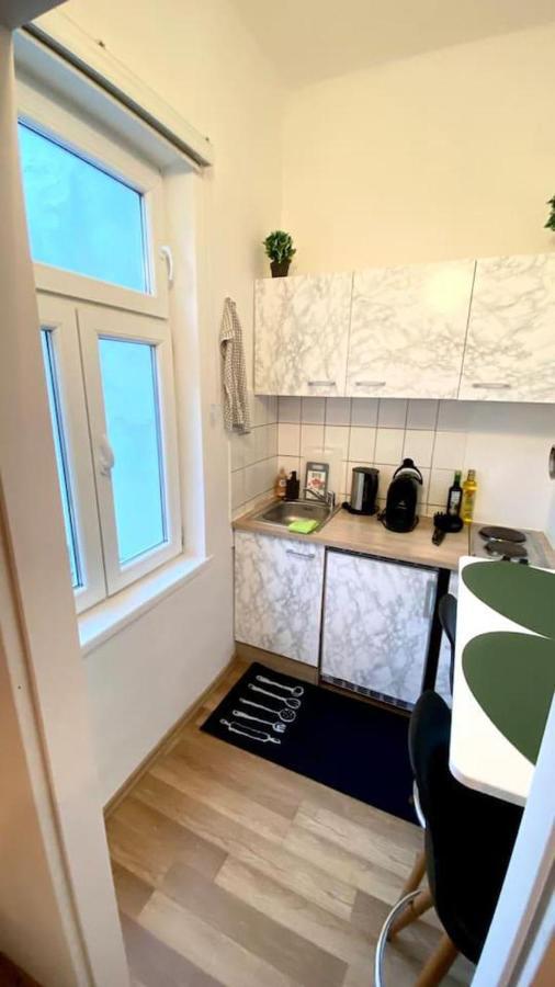 Amazonian Jungle Apartment In 비엔나 외부 사진